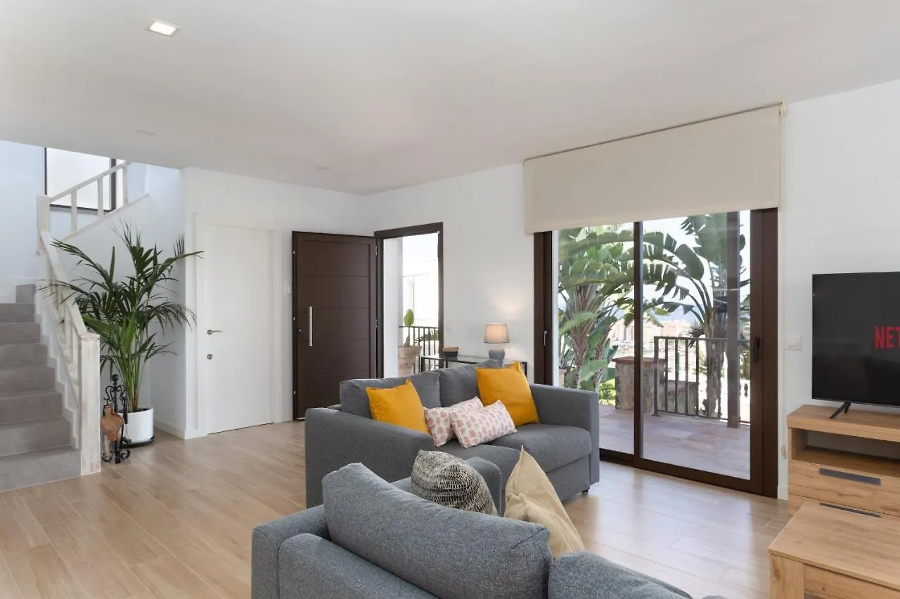 Hauzify I Villa Formentor Santa Susanna